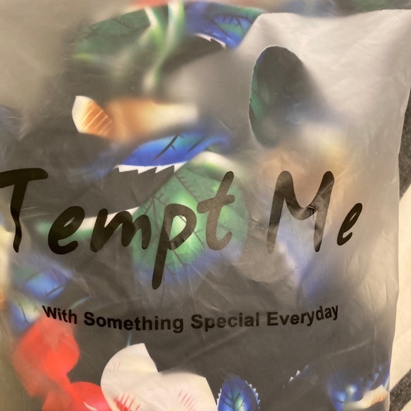 Swimsuit - Picture 3 of 5